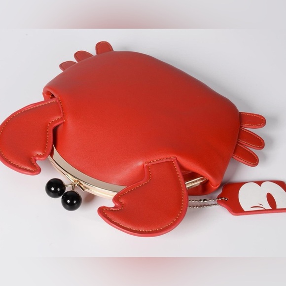 NEW,Mrs. Crabs,Novelty Crab-Shaped Vibrant Orange Bag, NEW, Comes W/Strapš¦ - Picture 3 of 10